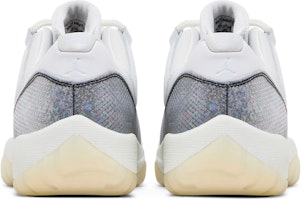 Air Jordan 11 Low "蛇年" HQ7000-001 Details for Air Jordan 11 Low "蛇年" HQ7000-001