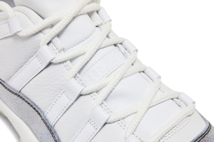 Air Jordan 11 Low "蛇年" HQ7000-001 2