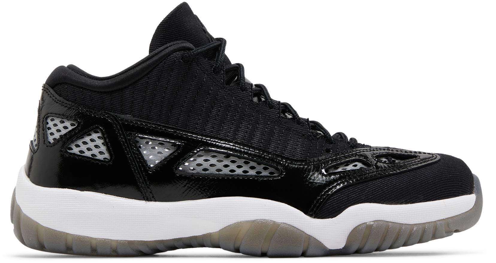 air-jordan-11-low-ie-black-white