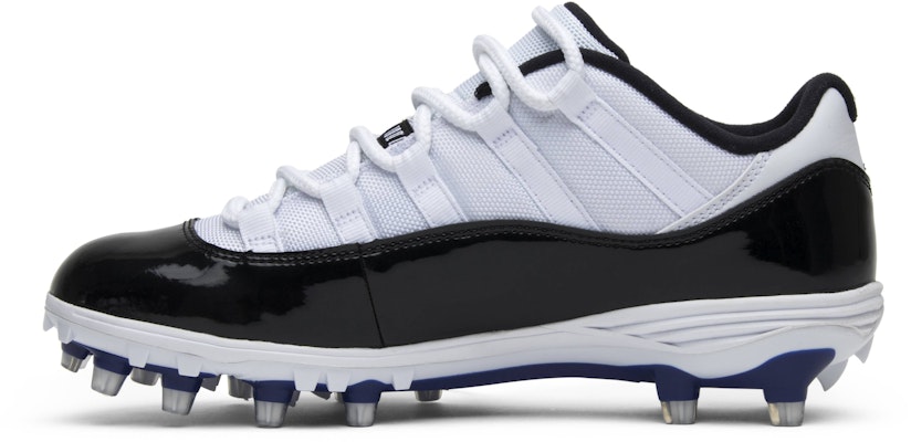 Kasut Air Jordan 11 Low TD Cleat 'Concord' AO1560-123 Lookbook Kasut Air Jordan 11 Low TD Cleat 'Concord' AO1560-123