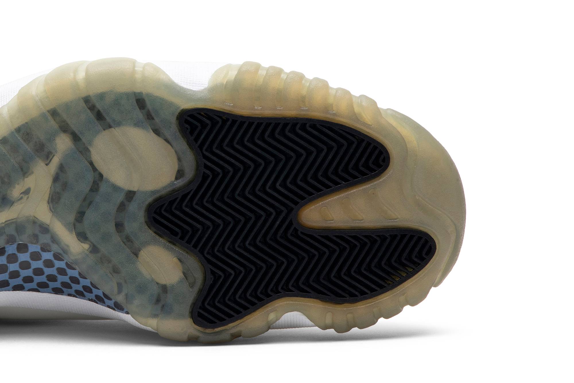 Purchase Air Jordan 11 Retro 2001 'Columbia' Lelaki. 136046-142