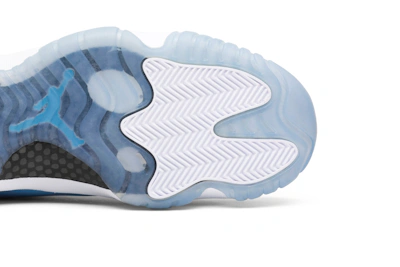 Air Jordan 11 Retro 'Pantone' 689479-405