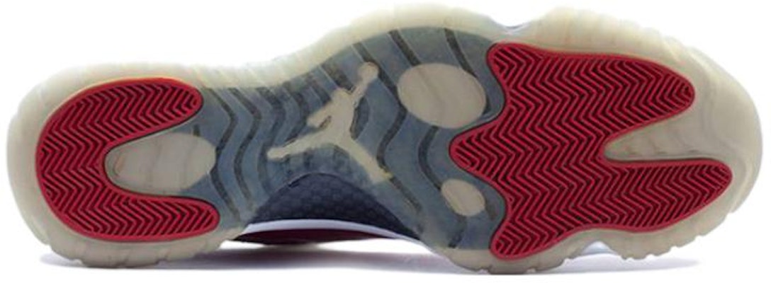 에어 조던 11 레트로 로우 '체리' (2001) 136053-161 Shop 에어 조던 11 레트로 로우 '체리' (2001) 136053-161