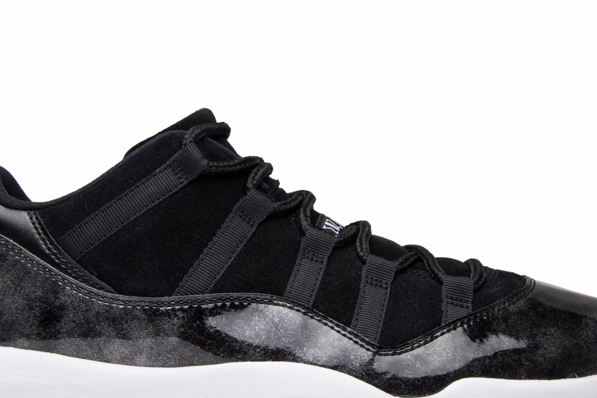 Air Jordan 11 Retro Low 'Barons' 528895-010