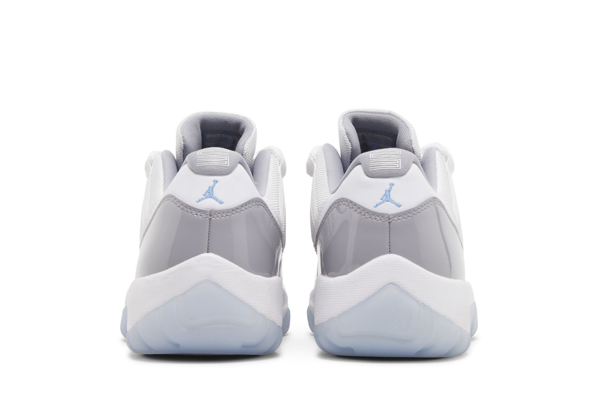 Sizing Air Jordan 11 复刻低帮 '水泥灰' AV2187-140