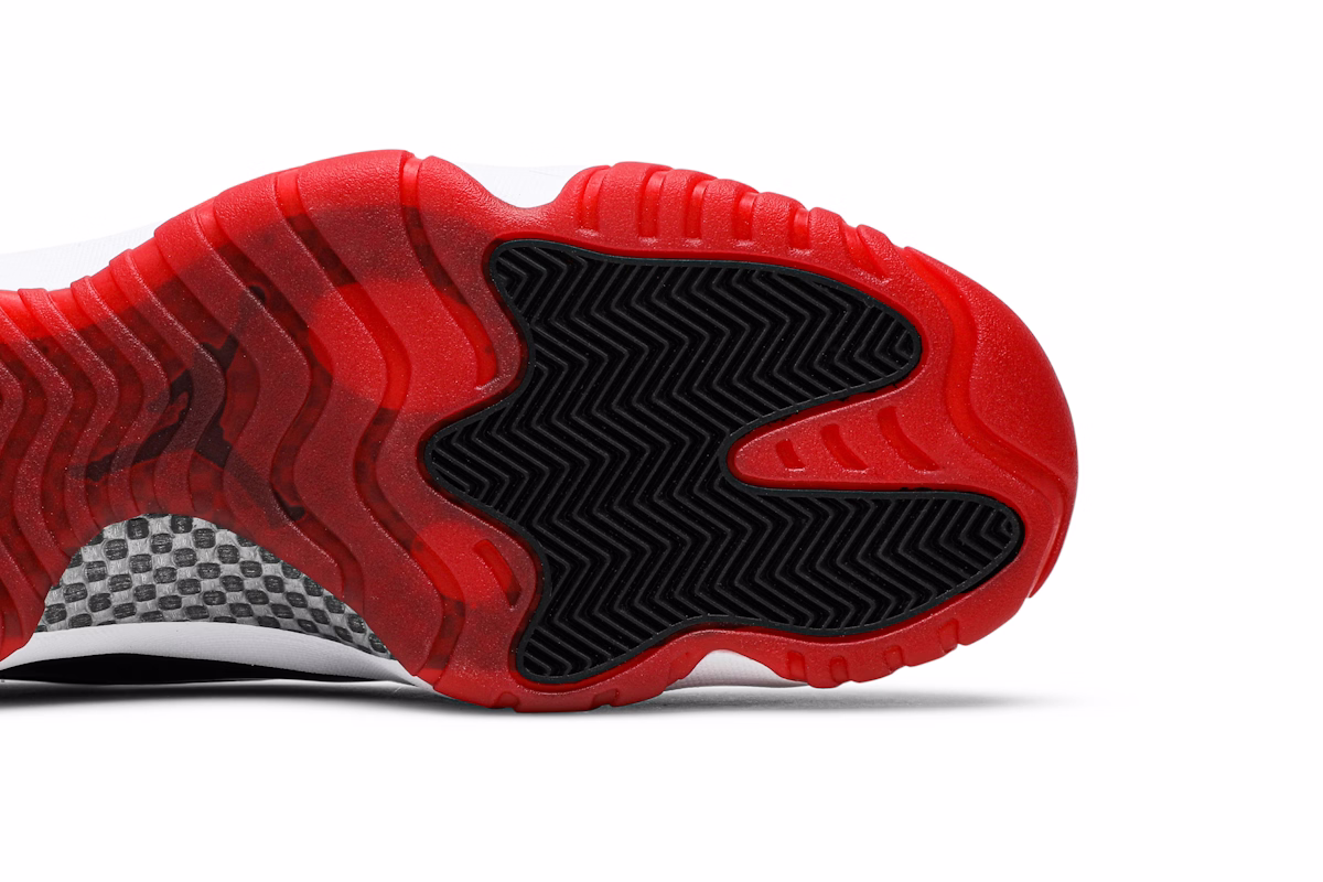 Air Jordan 11 Retro Low 'Concord-Bred'