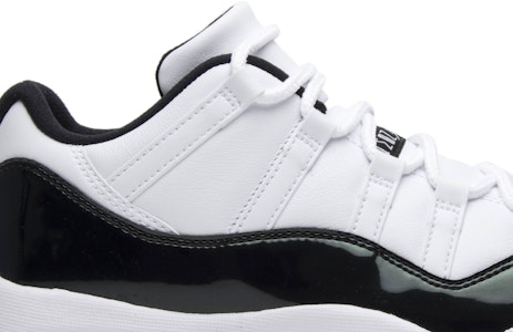 エアジョーダン11 レトロ ロー "エメラルド" 528895-145 Order エアジョーダン11 レトロ ロー "エメラルド" 528895-145