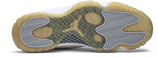 Air Jordan 11 Retro Low 'Putih Kelabu Zen Cerah' 136053-101 Shop Air Jordan 11 Retro Low 'Putih Kelabu Zen Cerah' 136053-101