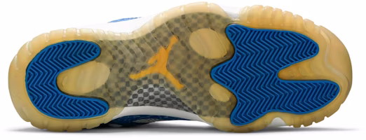 エアジョーダン11 レトロ ロー IE "アルゴンブルー" 306008-471 Shop エアジョーダン11 レトロ ロー IE "アルゴンブルー" 306008-471