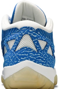 Air Jordan 11 Retro Low IE 'Biru Argon' 306008-471 Sizing Air Jordan 11 Retro Low IE 'Biru Argon' 306008-471