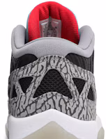 Sizing Air Jordan 11 复刻版低帮 IE '黑水泥' 919712-006