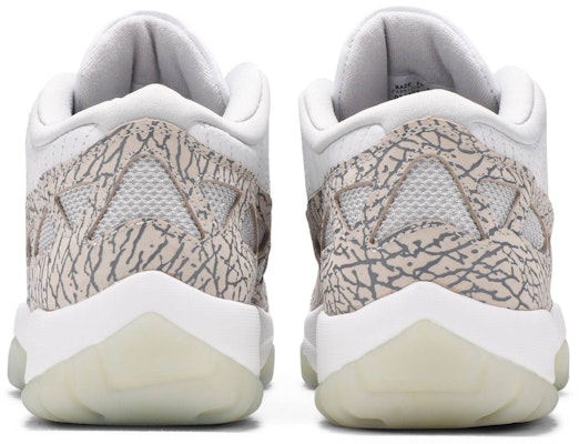 Air Jordan 11 Retro Low IE 'Cobalt' 2003 306008-142 Details for Air Jordan 11 Retro Low IE 'Cobalt' 2003 306008-142