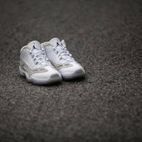 Air Jordan 11 Retro Low IE 'Cobalt' 2015款 306008-102 Sizing Air Jordan 11 Retro Low IE 'Cobalt' 2015款 306008-102