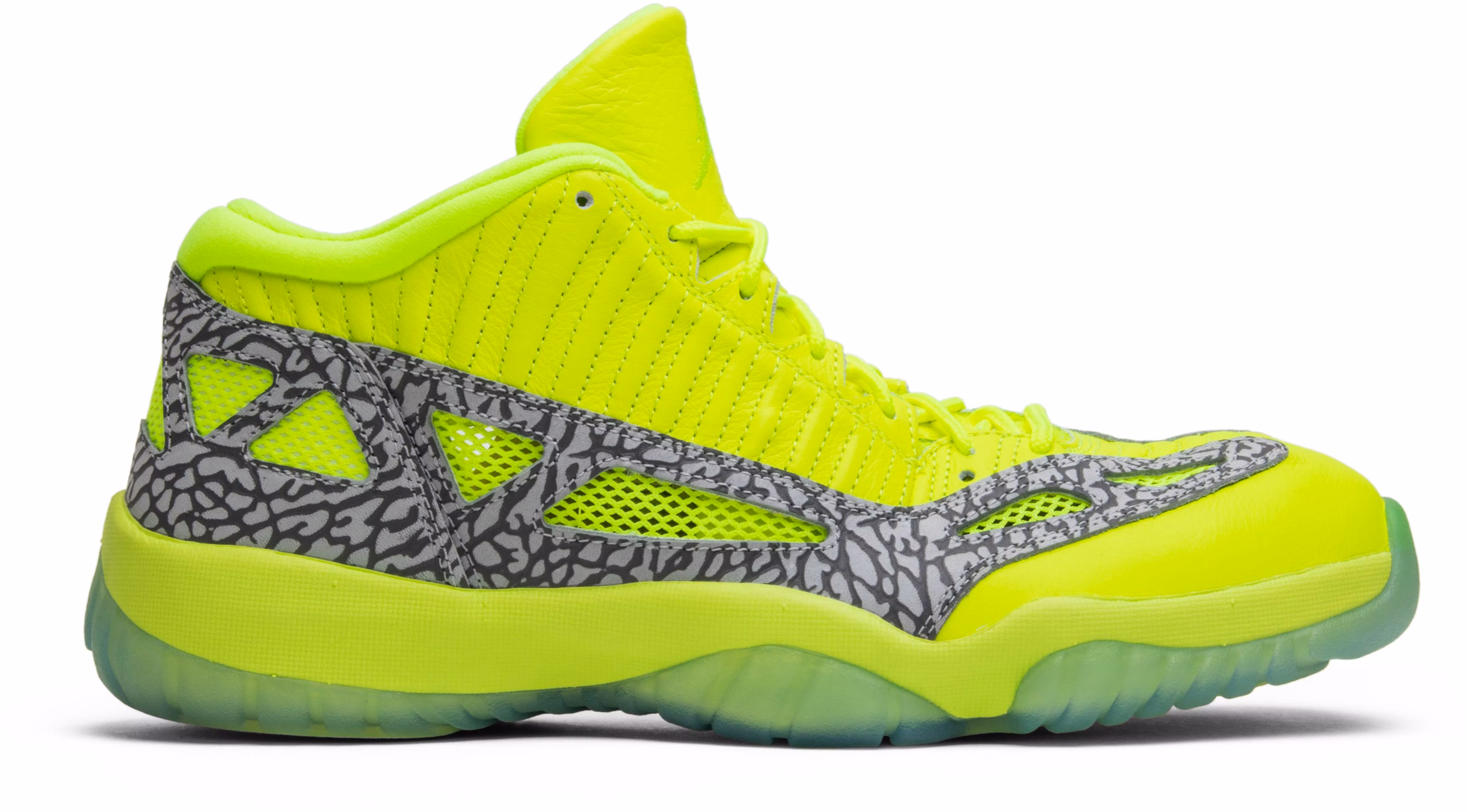 air-jordan-11-retro-low-ie-volt
