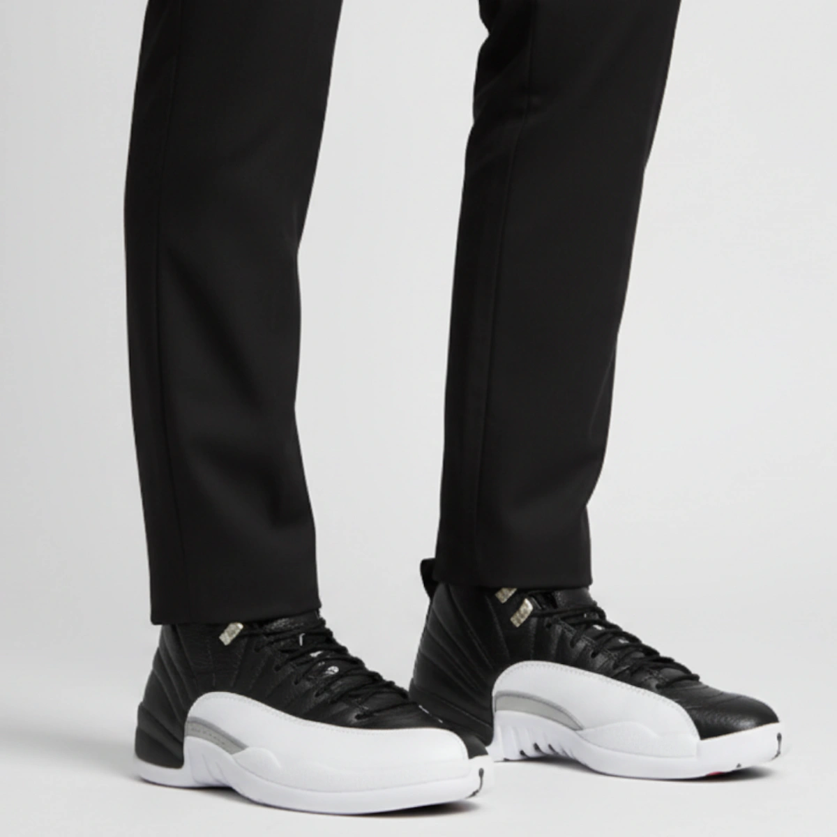 Air Jordan 12 'Playoffs' 2022