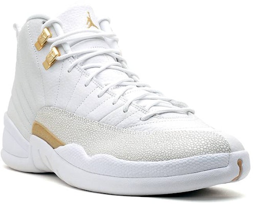 Air Jordan 12 白金變為 Air Jordan 12 鉑金 for Taiwanese market. Lookbook Air Jordan 12 白金變為 Air Jordan 12 鉑金 for Taiwanese market.