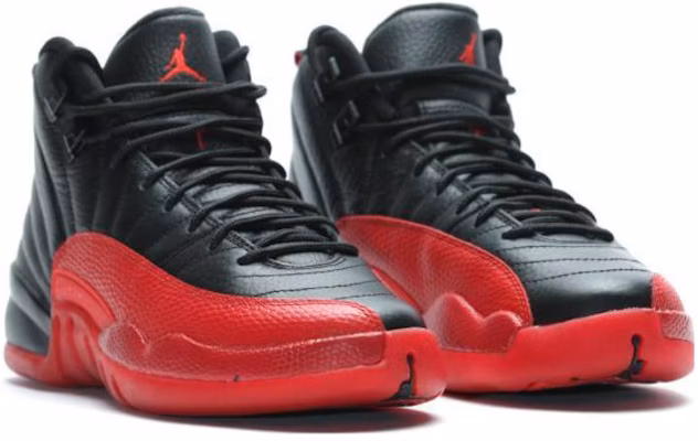Air Jordan 12 Retro 'Merah' 153265-2 Lookbook Air Jordan 12 Retro 'Merah' 153265-2