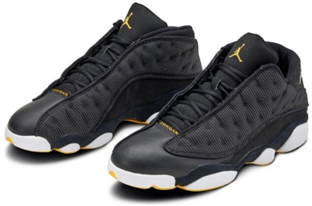 Air Jordan 13 低帮复刻 '黑色校队黄' 310810-001 Lookbook Air Jordan 13 低帮复刻 '黑色校队黄' 310810-001