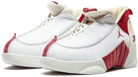 에어 조던 15 OG 로우 "딥 레드" 136035-161 Lookbook 에어 조던 15 OG 로우 "딥 레드" 136035-161