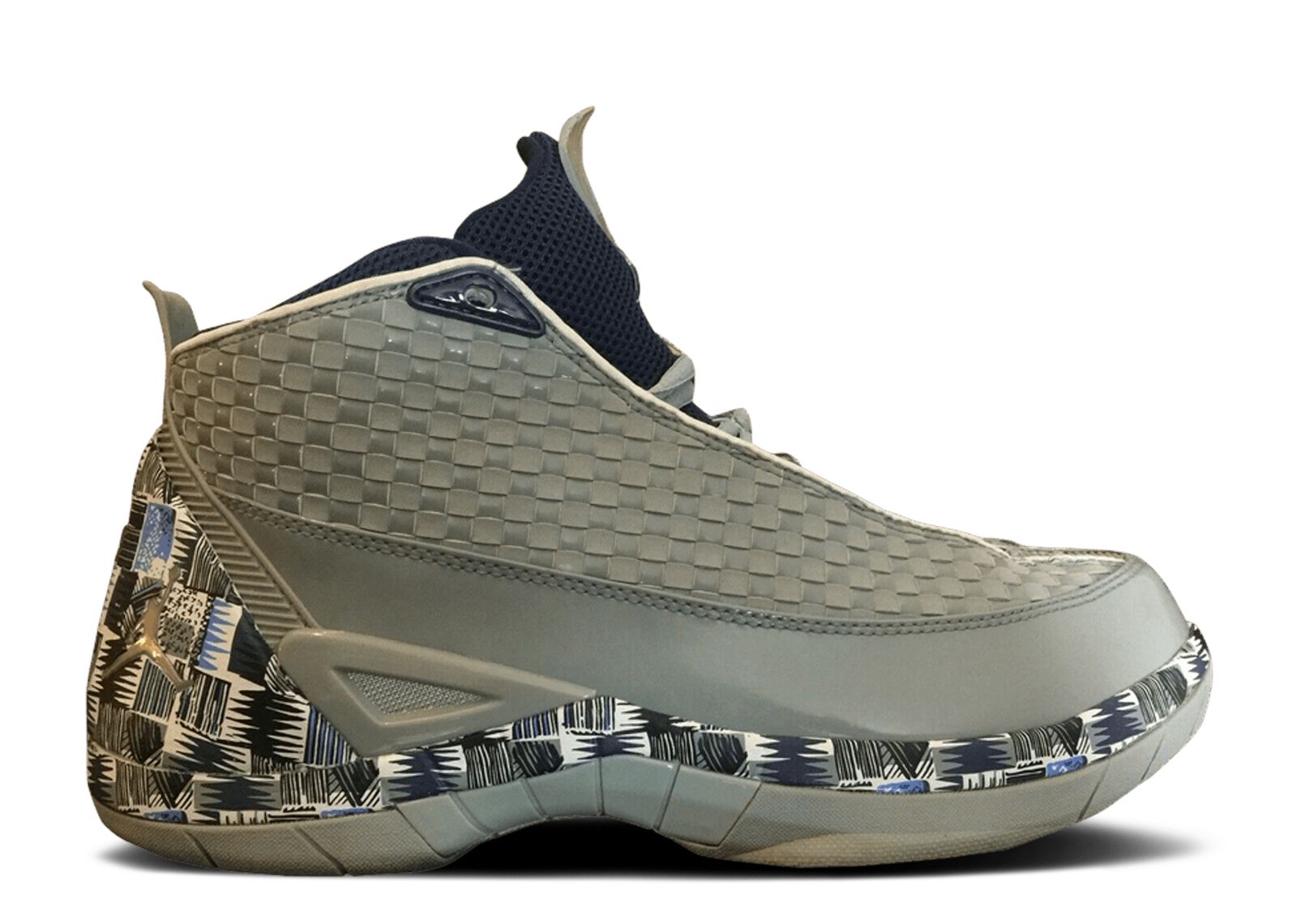 Air Jordan 15 Retro SE 'Bragging Rights - Georgetown' 325835-141