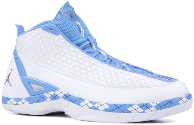 Air Jordan 15 Retro SE 'Bragging Rights - UNC' 325835-101 Lookbook Air Jordan 15 Retro SE 'Bragging Rights - UNC' 325835-101