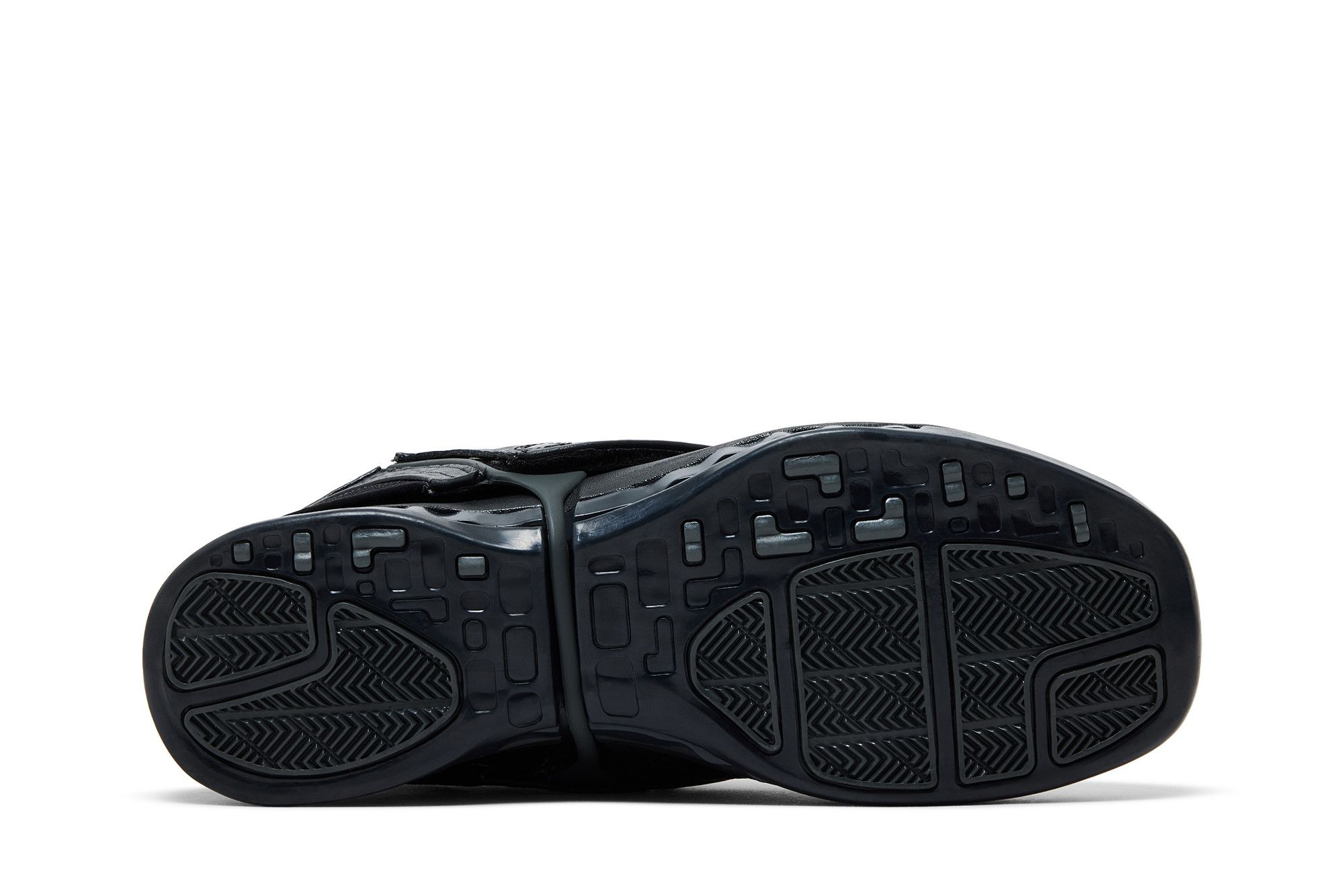 Shop Air Jordan 16「Black Pack 黑色系列」 IZ2586-001