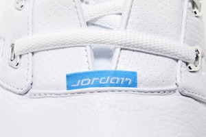 Air Jordan 17 Retro Low SP Azul Universitario (2024) FJ0395-101 2