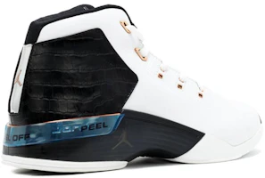 Shop Air Jordan 17 Retro OG 'Blanco Negro Cobre' 304709-103