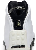 Air Jordan 18.5 OG 'Putih Hitam Krom' 306890-101 Sizing Air Jordan 18.5 OG 'Putih Hitam Krom' 306890-101