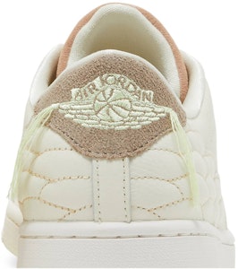 Air Jordan 1 Centre Court 'Coconut Milk Sail' Kelapa Susu Putih Gading DQ5350-181 Sizing Air Jordan 1 Centre Court 'Coconut Milk Sail' Kelapa Susu Putih Gading DQ5350-181