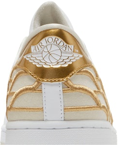 エア ジョーダン 1 センターコート "ホワイト/ゴールド" DQ8577-100 Sizing エア ジョーダン 1 センターコート "ホワイト/ゴールド" DQ8577-100