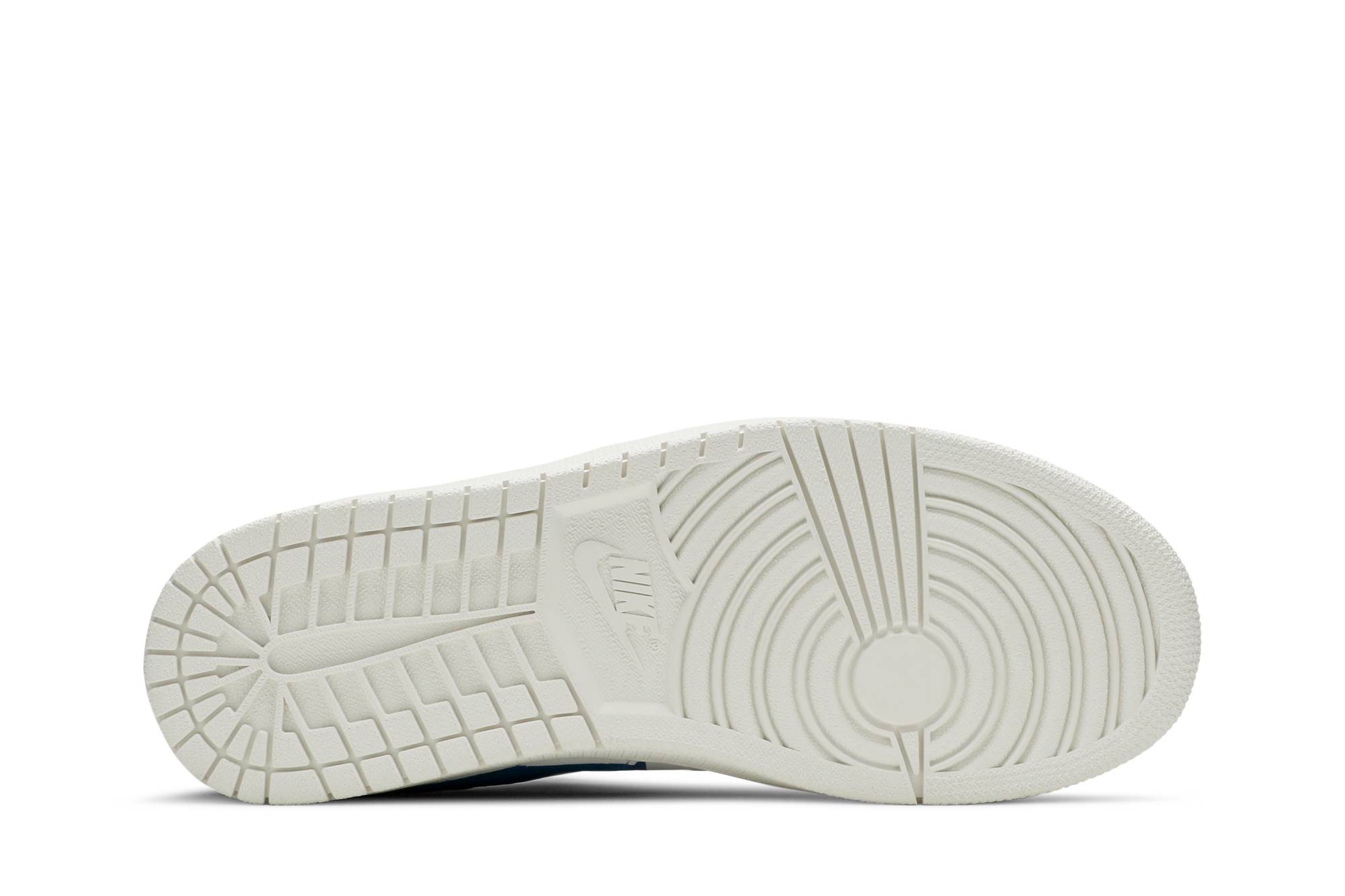 Shop Air Jordan 1 Centre Court Low '军蓝' 低帮版 DJ2756-103