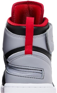 Air Jordan 1 High FlyEase 'Hitam Simen' CQ3835-010 Sizing Air Jordan 1 High FlyEase 'Hitam Simen' CQ3835-010