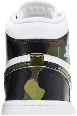 Air Jordan 1 High Golf 'Camo' Sepatu Sneaker Camo Lengkap. DQ0660-300 Sizing Air Jordan 1 High Golf 'Camo' Sepatu Sneaker Camo Lengkap. DQ0660-300