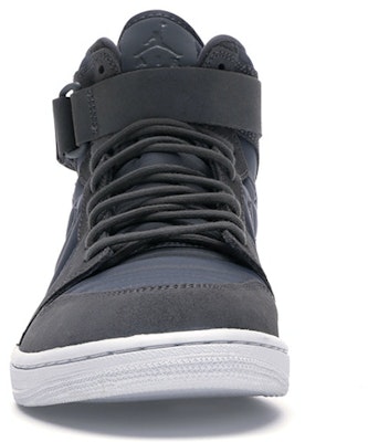 Air Jordan 1 高帮绑带“深灰色” 342132-005 Lookbook Air Jordan 1 高帮绑带“深灰色” 342132-005