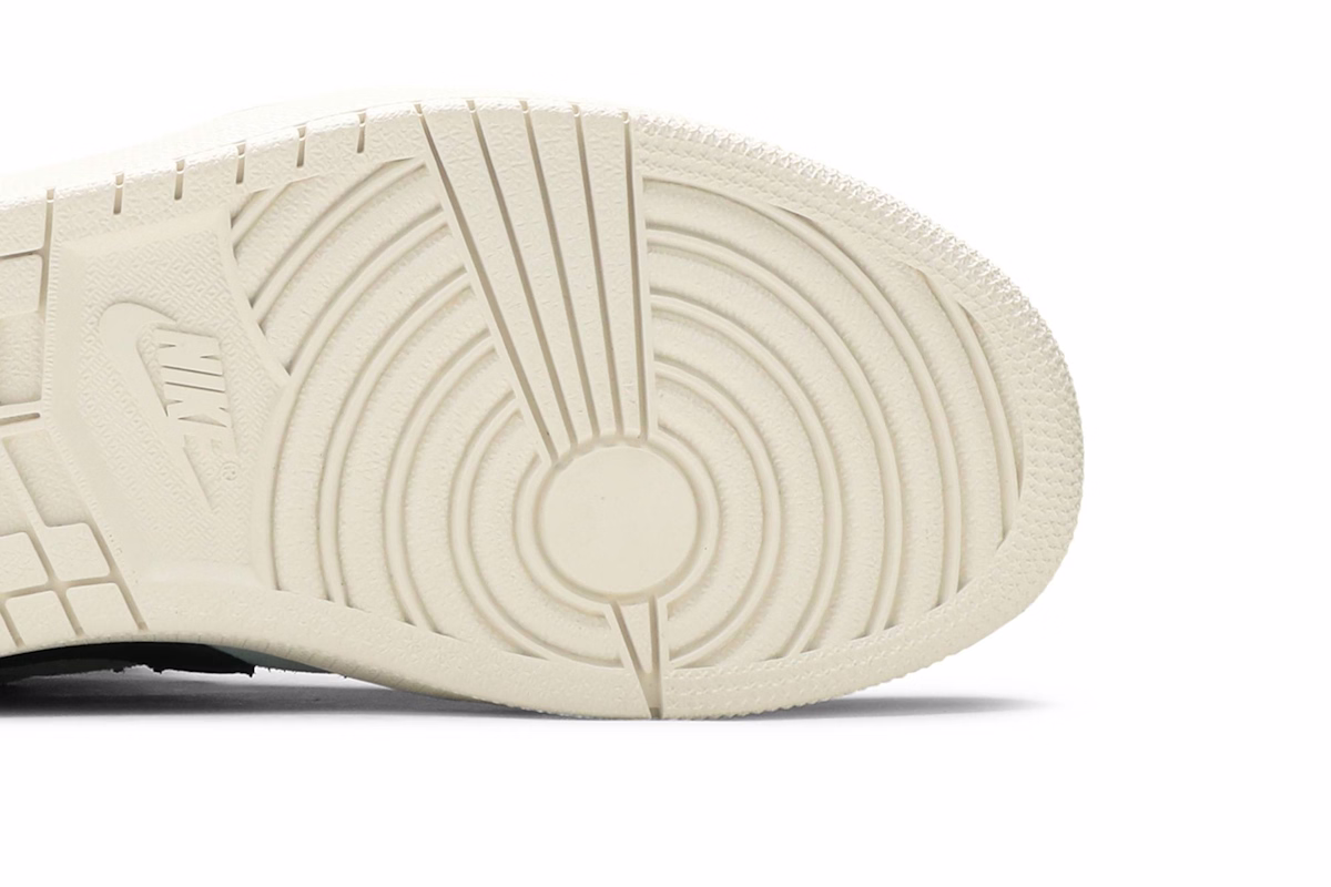 Air Jordan 1 High Switch 'Purple Pulse' CW6576-500