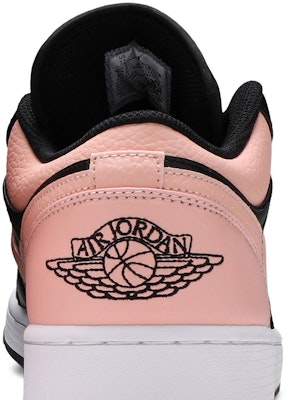 Air Jordan 1 Low 'Crimson Tint' Lelaki. 553558-034 Sizing Air Jordan 1 Low 'Crimson Tint' Lelaki. 553558-034