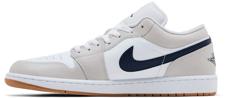 Shop Air Jordan 1 Low 'Georgetown' 553558-146