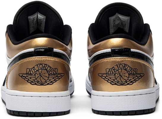 Air jordan 1 2025 gold toe on feet