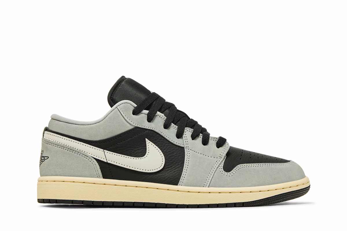 Air Jordan 1 Low 'Light Smoke Grey'