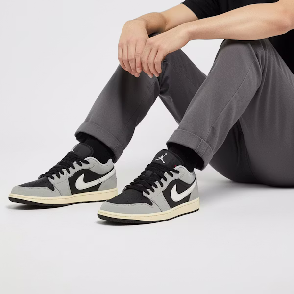 Air Jordan 1 Low ''Light Smoke Grey'' Lelaki Kelabu Terang. HQ2010-012 Order Air Jordan 1 Low ''Light Smoke Grey'' Lelaki Kelabu Terang. HQ2010-012