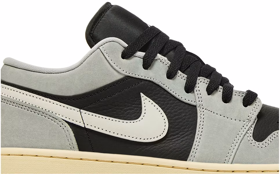 Air Jordan 1 Low '淺煙灰' HQ2010-012 Lookbook Air Jordan 1 Low '淺煙灰' HQ2010-012