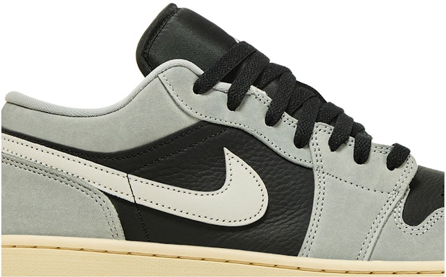 Air Jordan 1 Low ''Light Smoke Grey'' Lelaki Kelabu Terang. HQ2010-012 Shop Air Jordan 1 Low ''Light Smoke Grey'' Lelaki Kelabu Terang. HQ2010-012