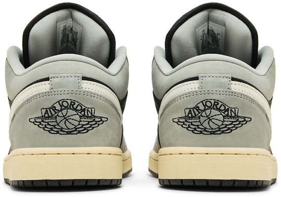 Air Jordan 1 Low 'Light Smoke Grey' HQ2010-012 Details for Air Jordan 1 Low 'Light Smoke Grey' HQ2010-012