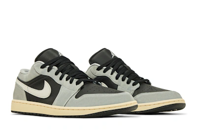 Air Jordan 1 Low 'Light Smoke Grey'