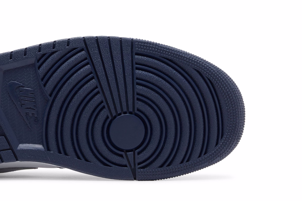 Air Jordan 1 Low 'Midnight Navy'