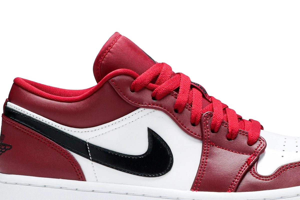 Air Jordan 1 Low 'Noble Red' 553558-604