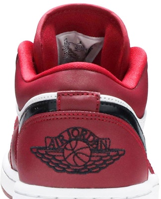 Air Jordan 1 Low 'Noble Red' Merah Mewah 553558-604 Sizing Air Jordan 1 Low 'Noble Red' Merah Mewah 553558-604