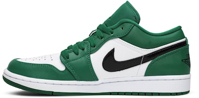 Air Jordan 1 低帮 '松绿' 553558-301 Lookbook Air Jordan 1 低帮 '松绿' 553558-301