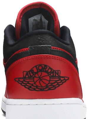 Air Jordan 1 Low 'Reverse Bred' Merah Hitam Terbalik 553558-605 Sizing Air Jordan 1 Low 'Reverse Bred' Merah Hitam Terbalik 553558-605